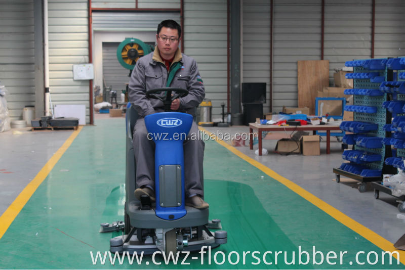 Automatic ride on floor tile cleaning machine with dual brush